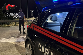 Porto San Giorgio - Minaccia i ristoratori e ruba un borsello: arrestata 38enne